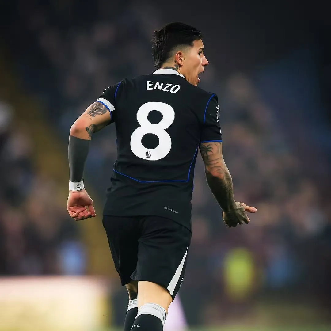 星空体育官网-贡献一次助攻，恩佐赛后更新社媒，发布图集庆祝胜利